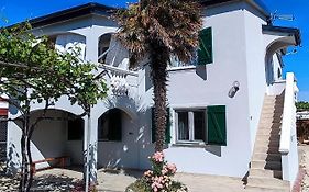 Kastelina Apartments